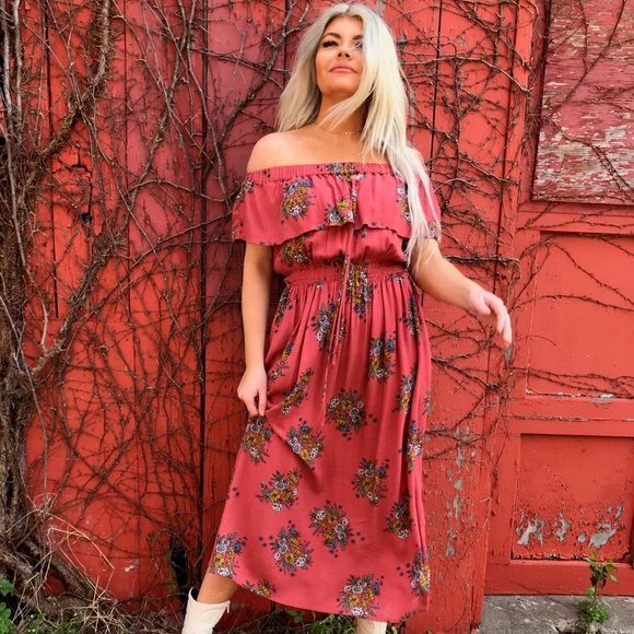 Baja Dress - Picture 2 of 3